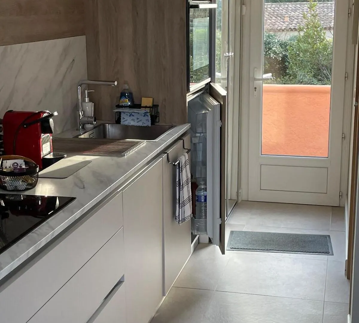 Appartement Classe 3 Etoiles Face A La Plage De La Nartelle Sainte-Maxime Lägenhet