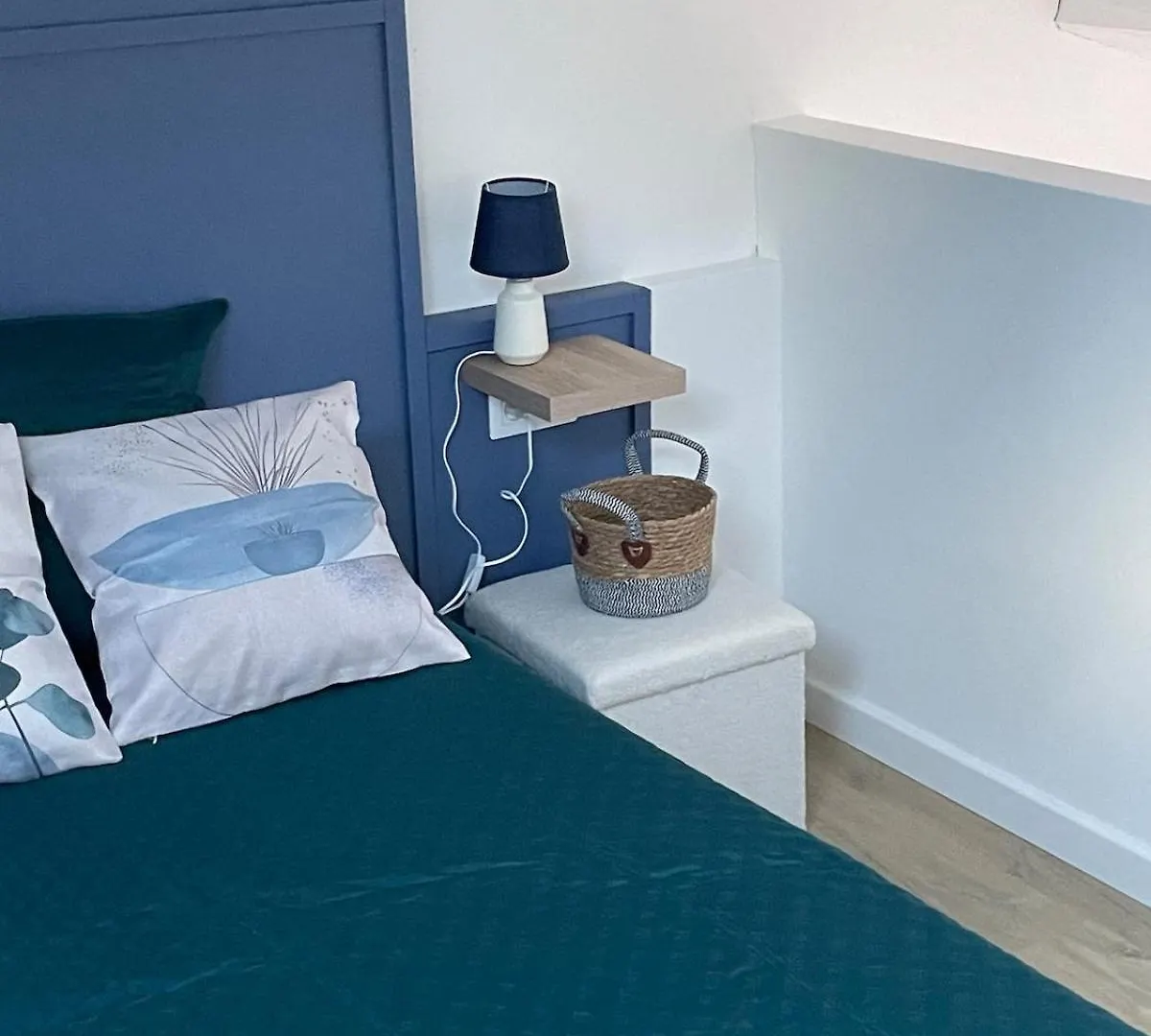 Appartement Classe 3 Etoiles Face A La Plage De La Nartelle Sainte-Maxime Lägenhet